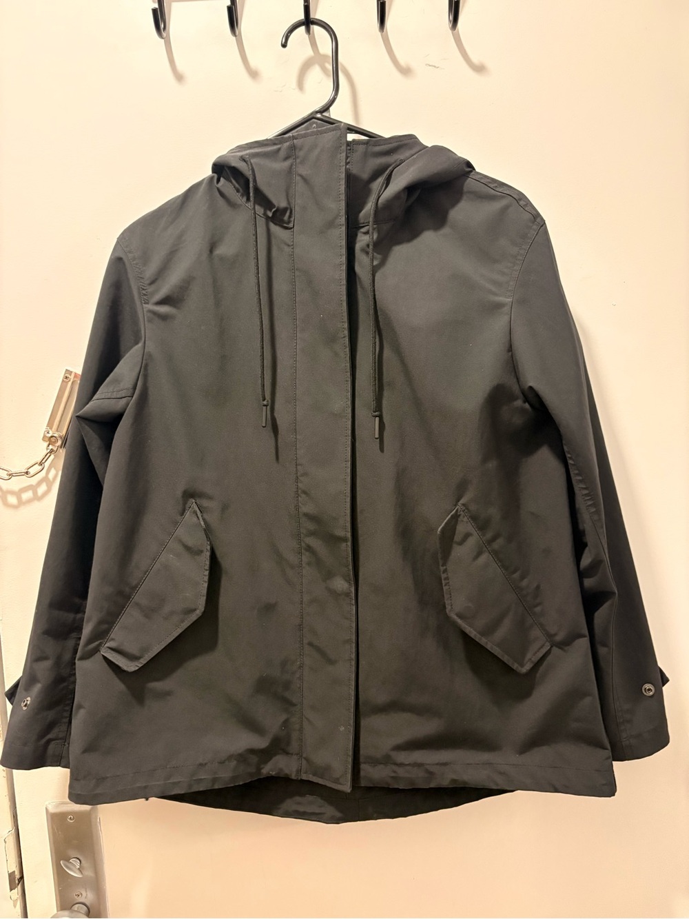 Uniqlo water resistant rain jacket